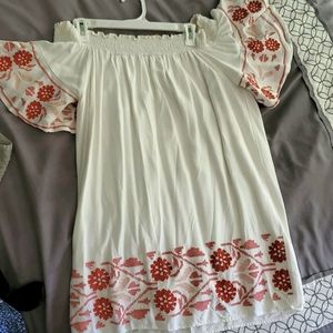 Embroidered strapless dress